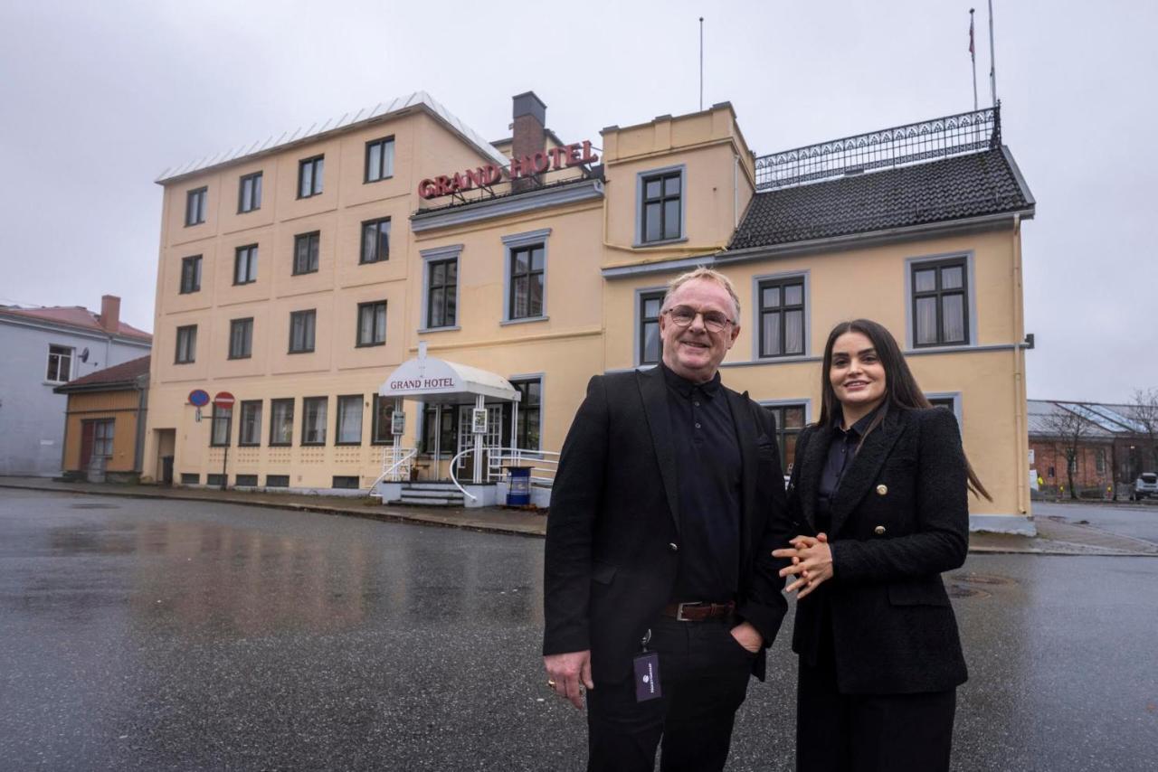 Grand Hotel ハルデン エクステリア 写真